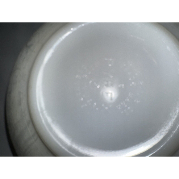 Vintage Pyrex Yellow Cinderella Bowl 2 1/2 quart 443 Frosty Matte Spout Handles - Picture 7 of 7